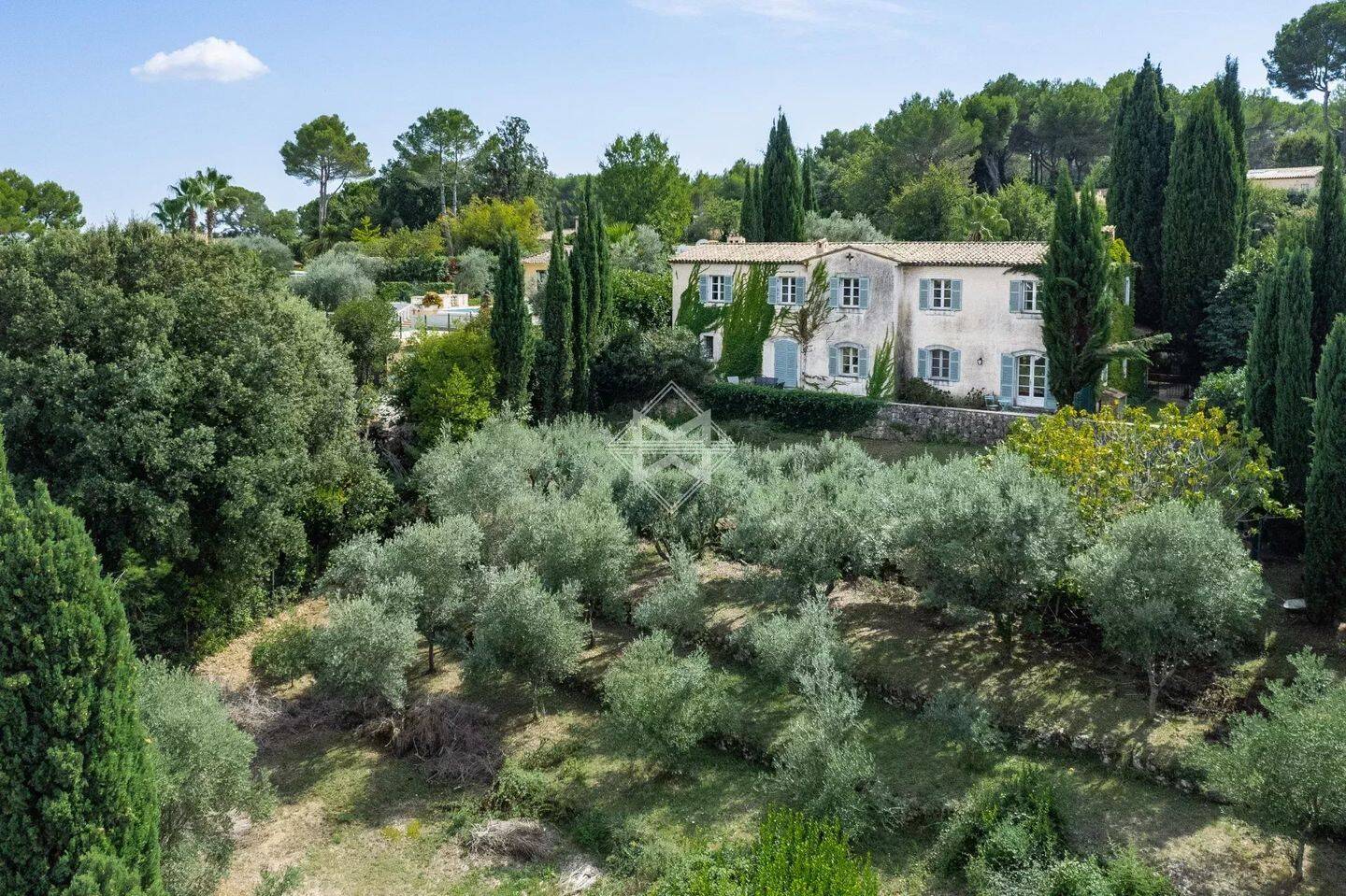 Maison 7 pièces 280 m² · à Valbonne · 280 m² · 2 750 000 €
