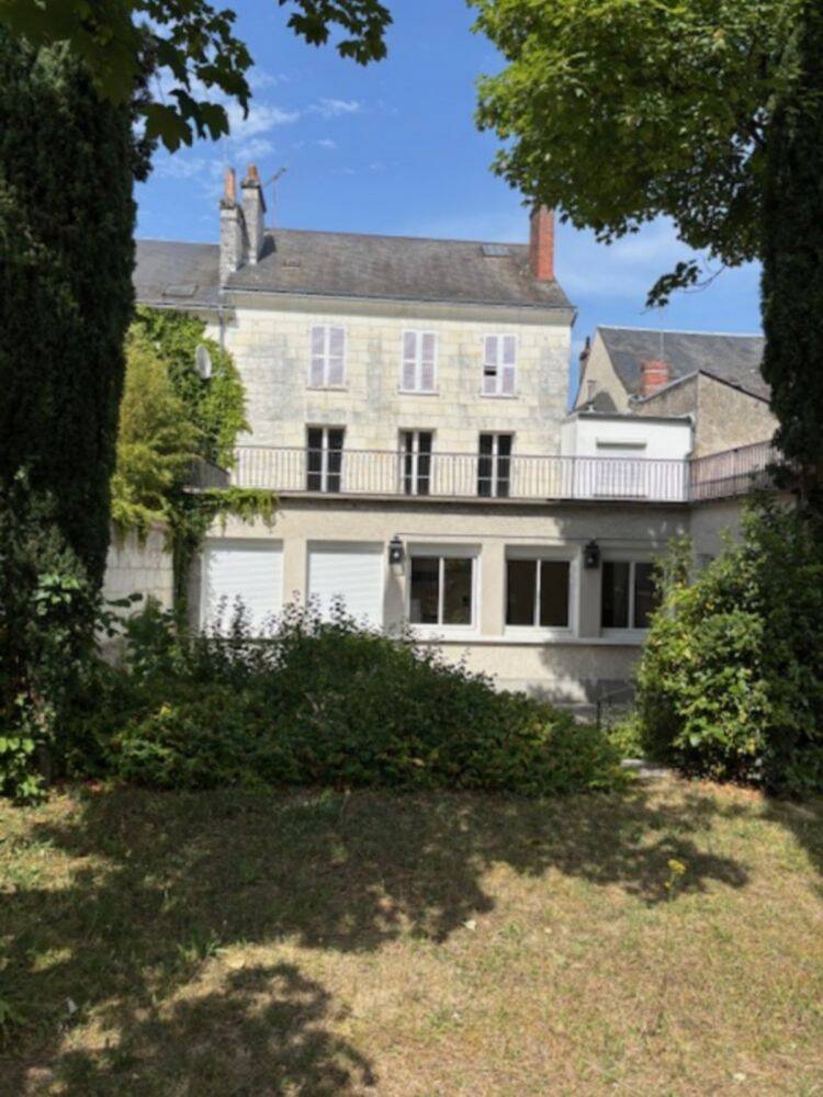 Maison 11 pièces 350 m² · à Loches · 350 m² · 579 600 €