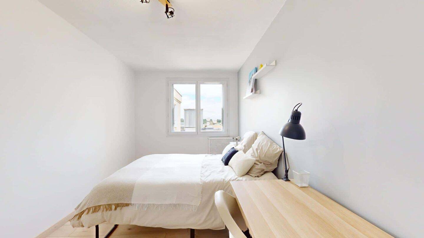 Room in Rue Joachim du Bellay, Toulouse for 97 m² with 5 bedroom — 5