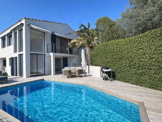 Villa à vendre 1 690 000 € 8 pièces 5 chambres 175 m² La Turbie 06320