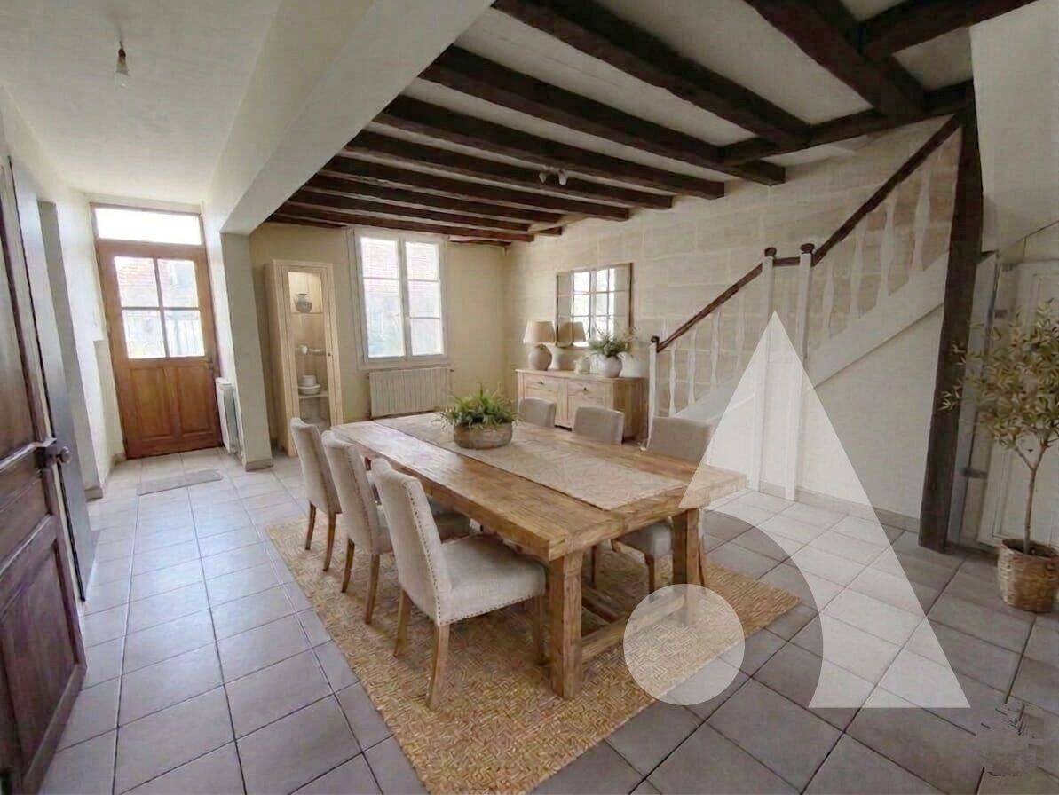 Maison 6 pièces 135 m² · à Compiègne · 135 m² · 262 500 €