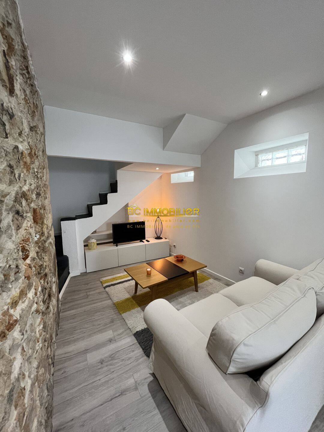 Appartement 2 pièces 50 m² · à Marseille 8ème Arrondissement · 50 m² · 1 040 €/mois
