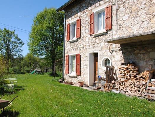 Maison à vendre 398 000 € 8 pièces 6 chambres 192 m² 1 619 m² de terrain Vassieux-en-Vercors 26420