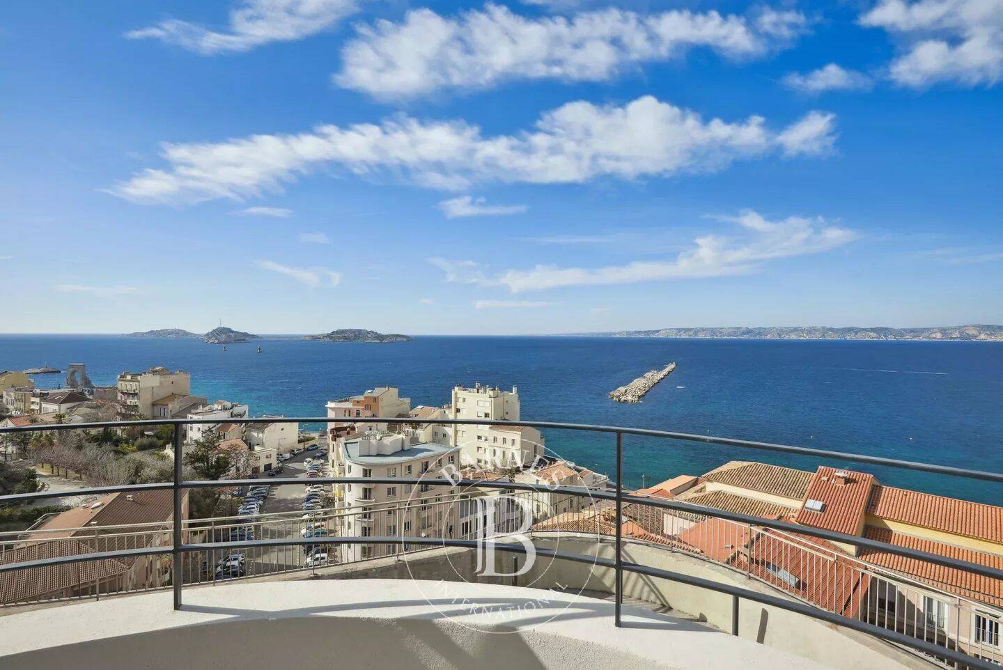 Appartement 4 pièces 130 m² · à Marseille 7ème Arrondissement · 130,3 m² · 4 500 €