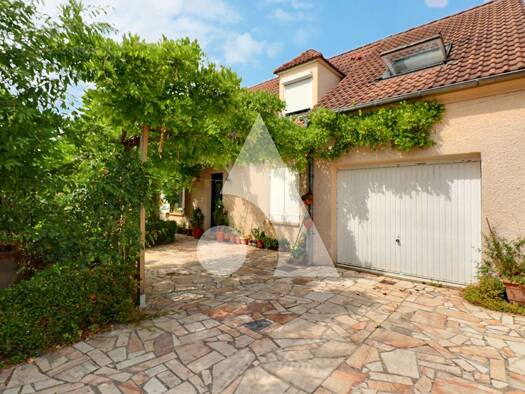Maison à vendre 463 000 € 6 pièces 5 chambres 135 m² 409 m² de terrain Hameau de Vaux Méry-sur-Oise 95540