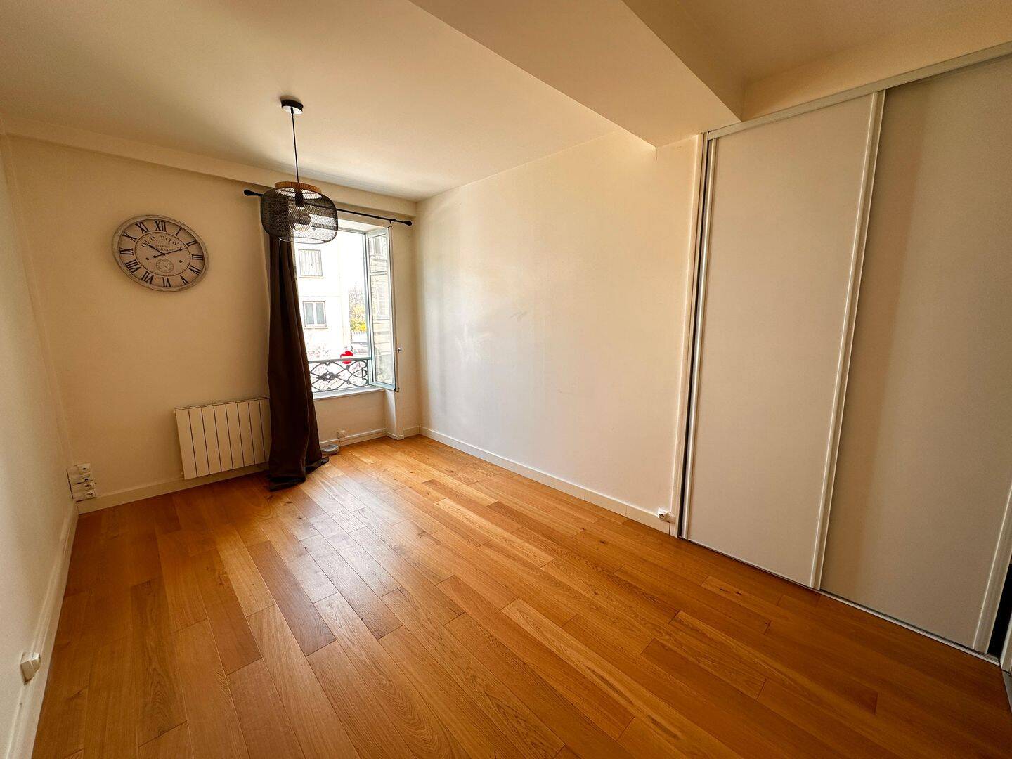 Appartement 1 pièce 27 m² · à Champagne-au-Mont-d'Or · 26,8 m² · 600 €/mois