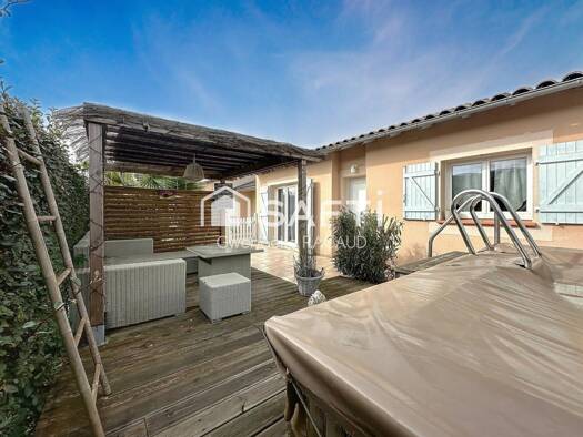 Maison de plain-pied à vendre 269 000 € 3 pièces 2 chambres 84 m² 305 m² de terrain Castelnau-d'Estrétefonds 31620