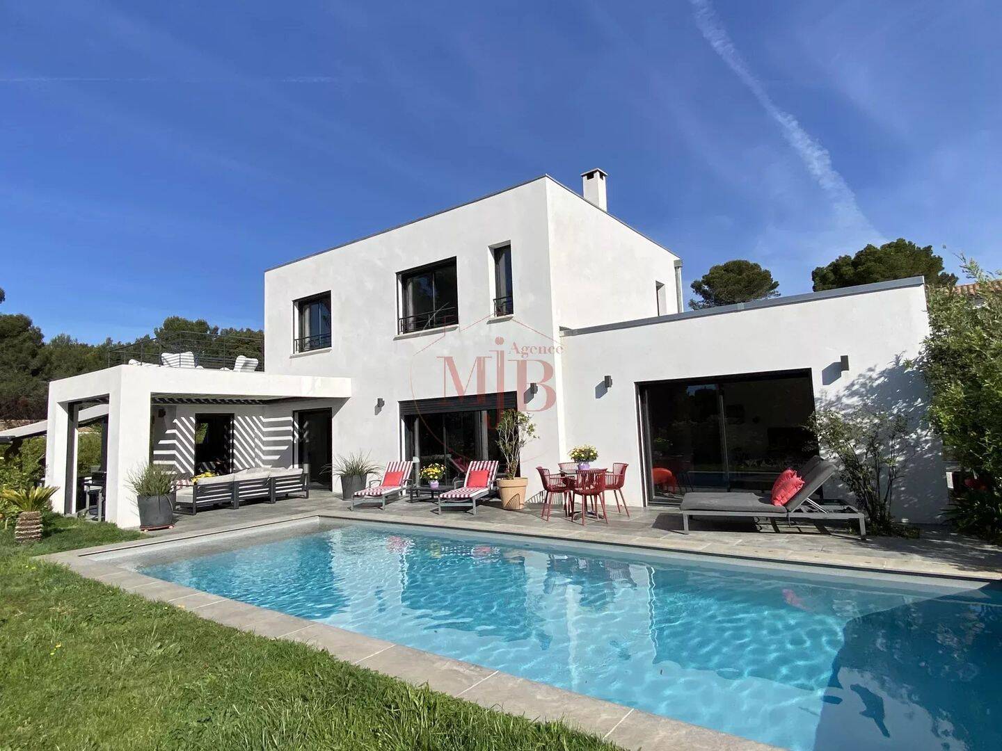 Maison 5 pièces 184 m² · à Lambesc · 184 m² · 1 248 000 €
