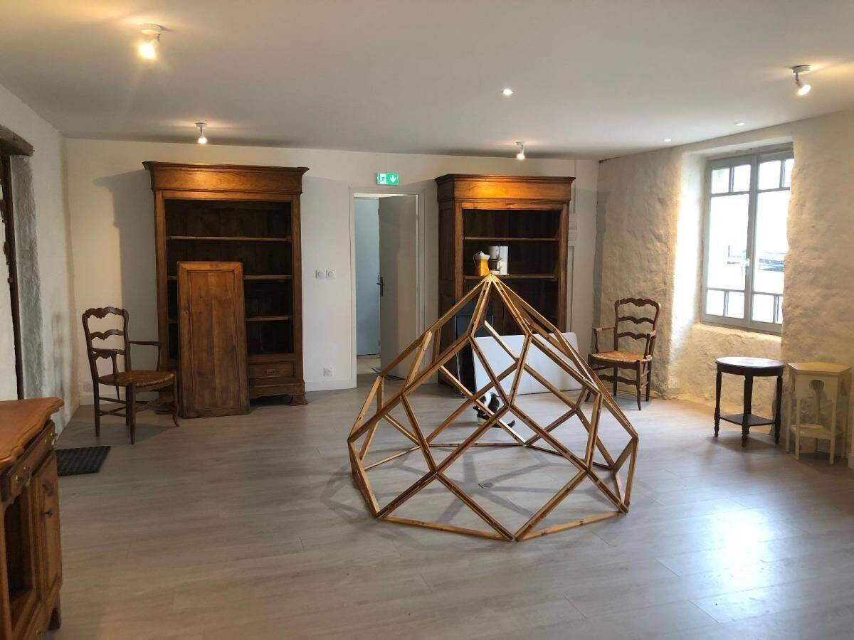 Maison 5 pièces 150 m² · à Commana · 150 m² · 131 875 €
