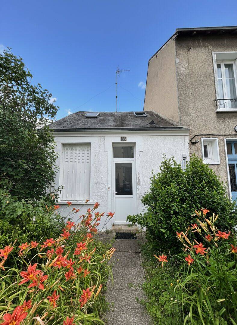Maison 3 pièces 42 m² · à Châteauroux · 41,7 m² · 575 €