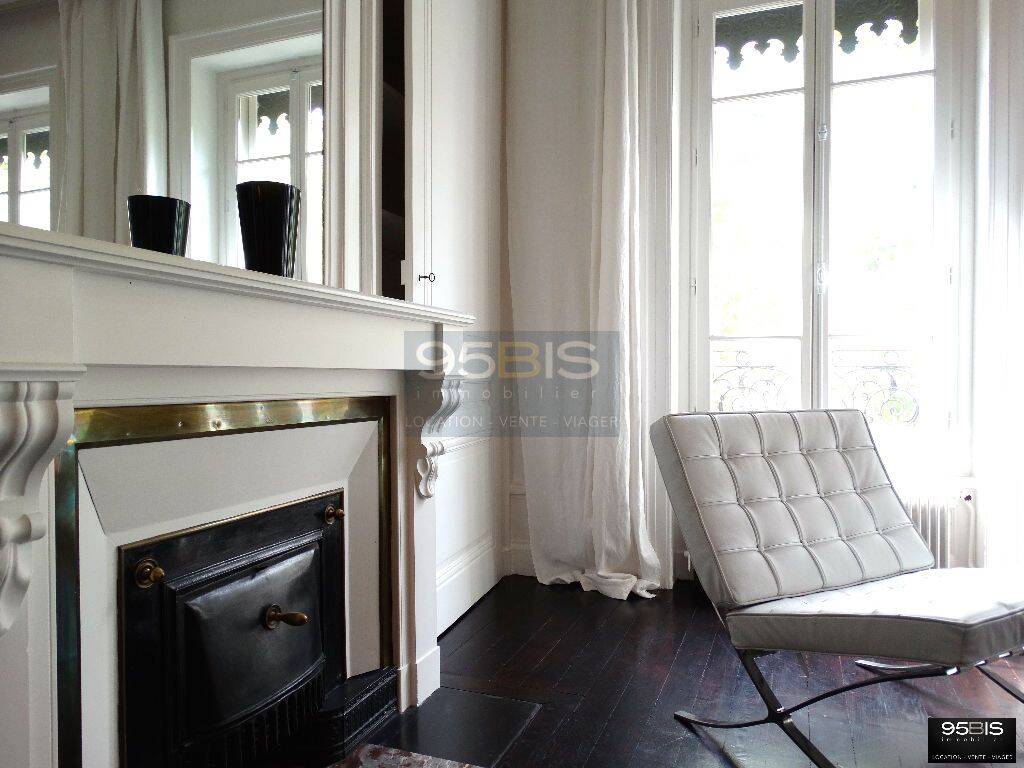 Appartement 3 pièces 105 m² · à Lyon 6ème Arrondissement · 105 m² · 1 590 €