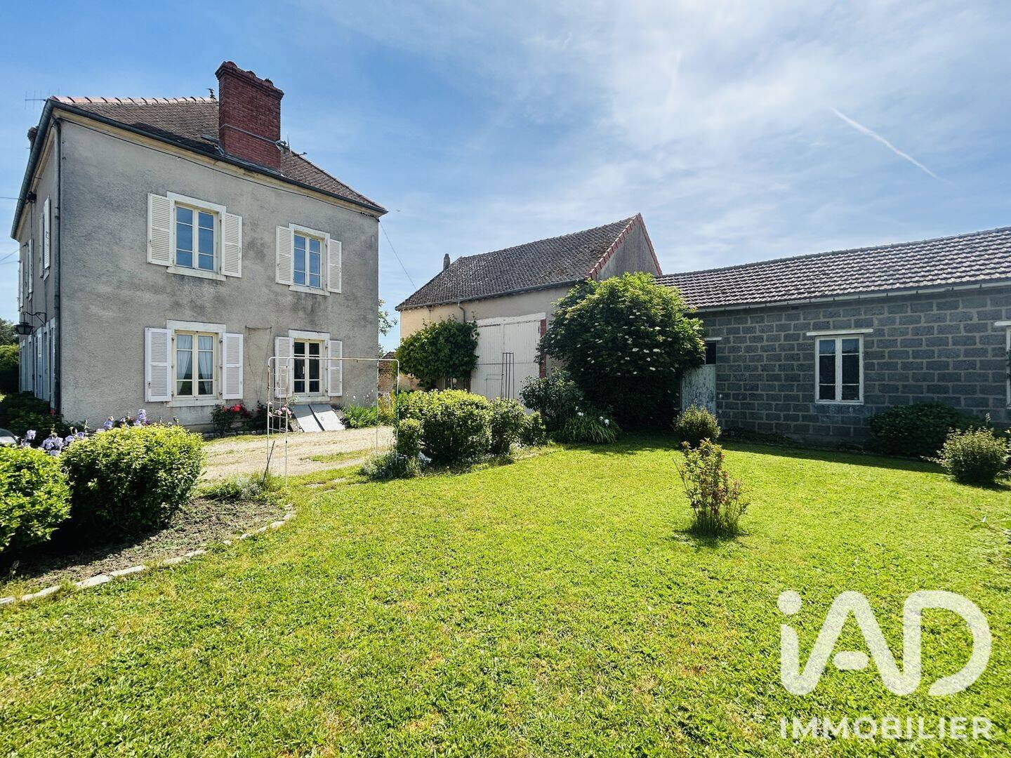 Maison 8 pièces 181 m² · à Saint-Rémy · 181 m² · 230 000 €