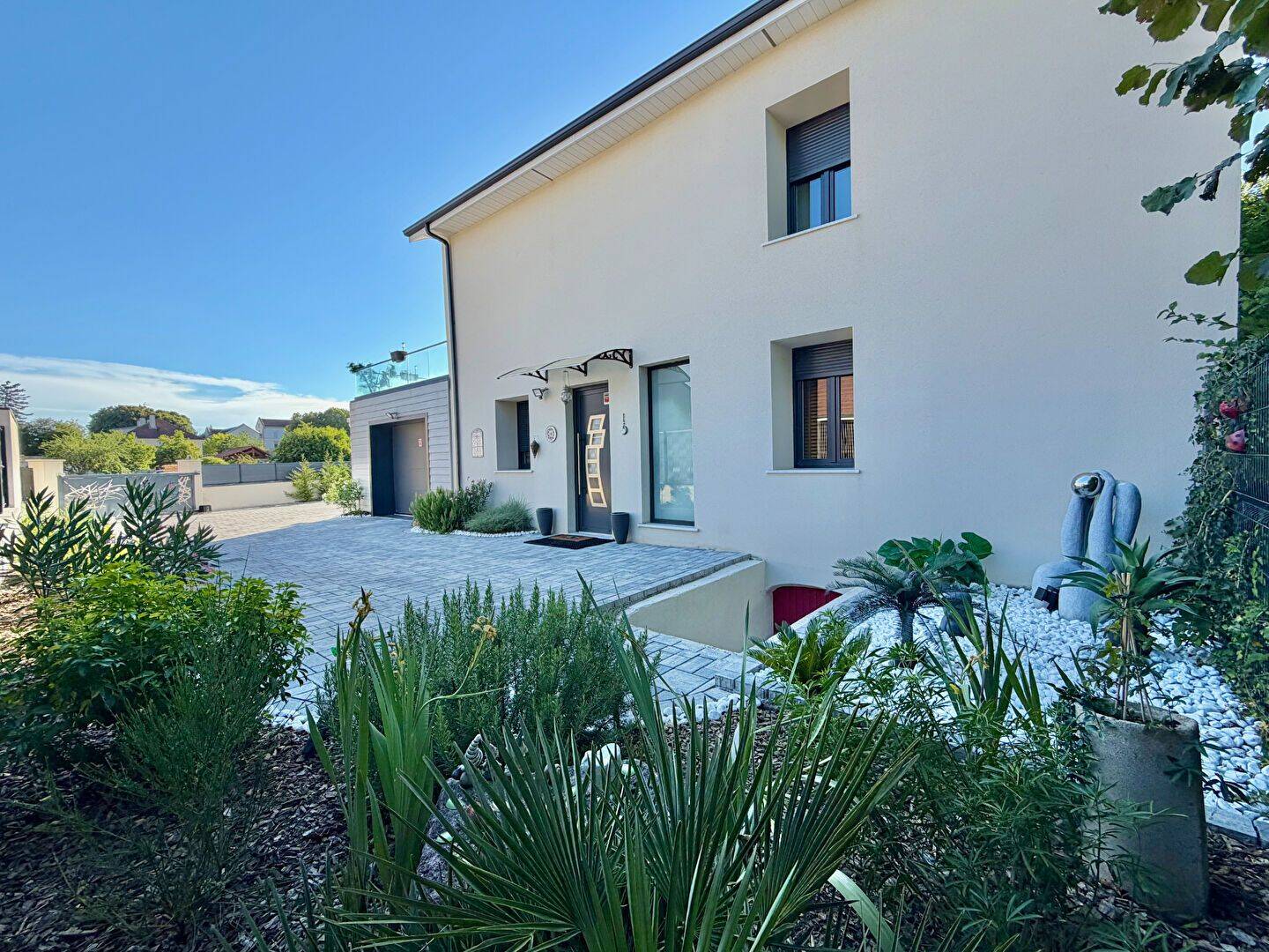 Maison 8 pièces 188 m² · à Dole · 188 m² · 420 000 €