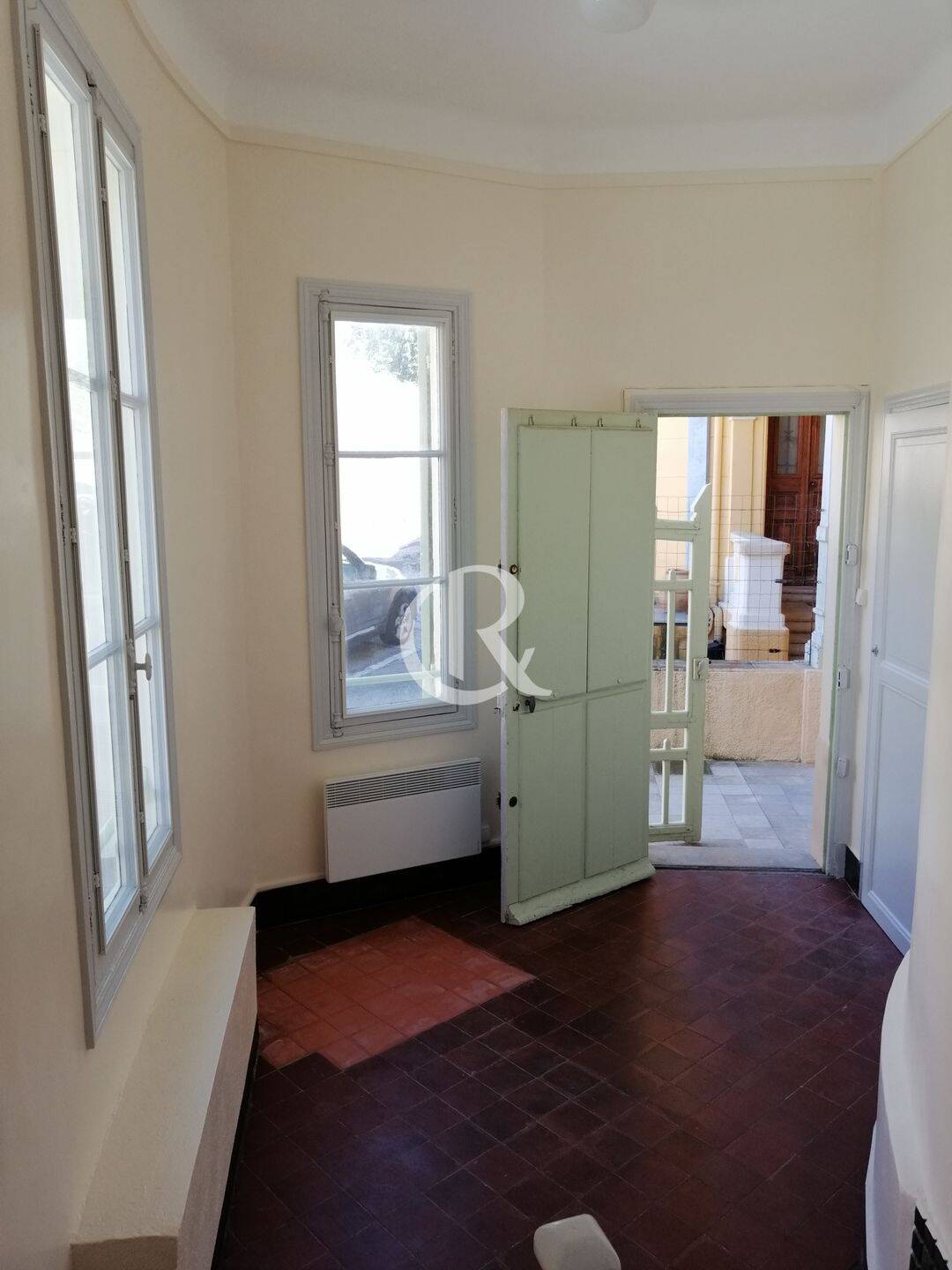 Appartement 1 pièce 16 m² · à Hyères · 16 m² · 432 €/mois