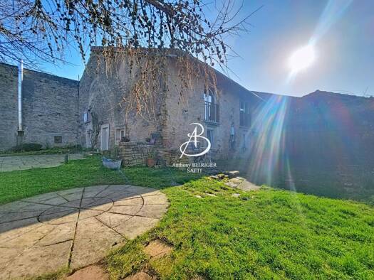 Maison à vendre 295 000 € 8 pièces 5 chambres 300 m² 980 m² de terrain Villacourt 54290