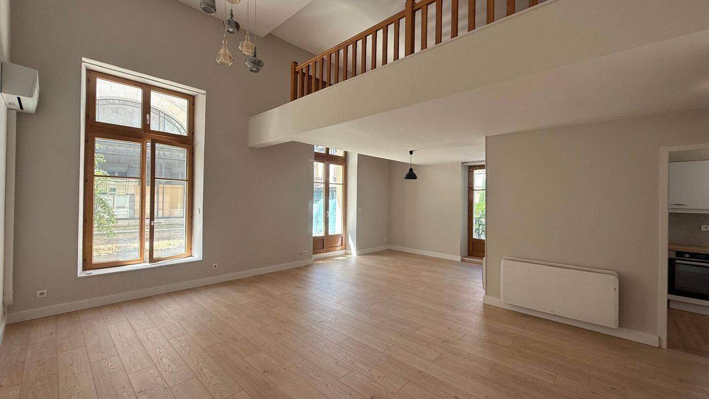 Appartement 4 pièces 116 m² · à Vichy · 115,5 m² · 1 180 €/mois
