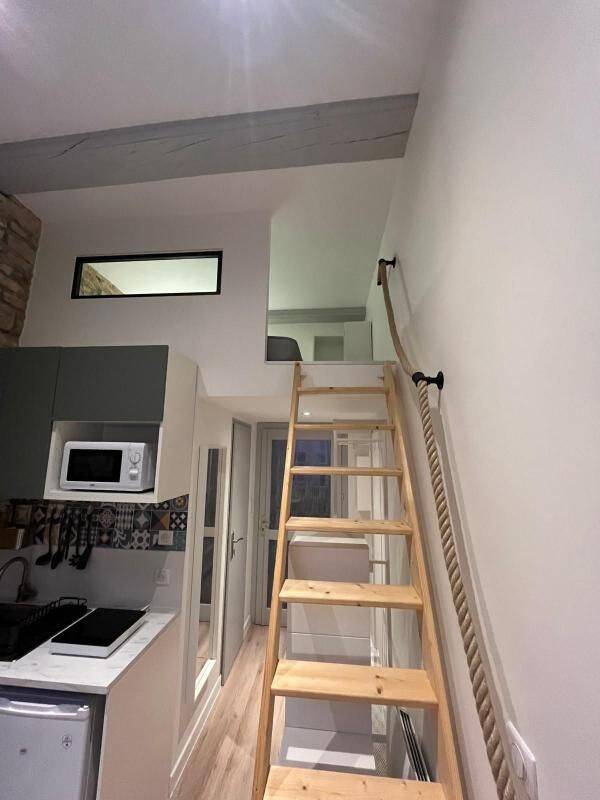 Appartement 1 pièce 11 m² · à Dijon · 10,6 m² · 520 €