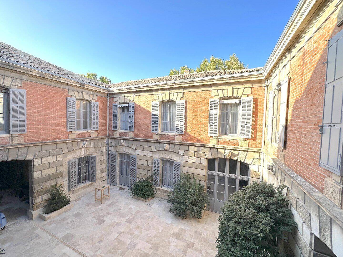 Appartement 3 pièces 96 m² · à Avignon · 96 m² · 295 000 €