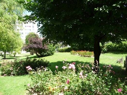 Colocation à louer 1 664 € 3 pièces 2 chambres 61 m² RDC/10 Maison Blanche-Vauban Coulée verte Châtillon 92320