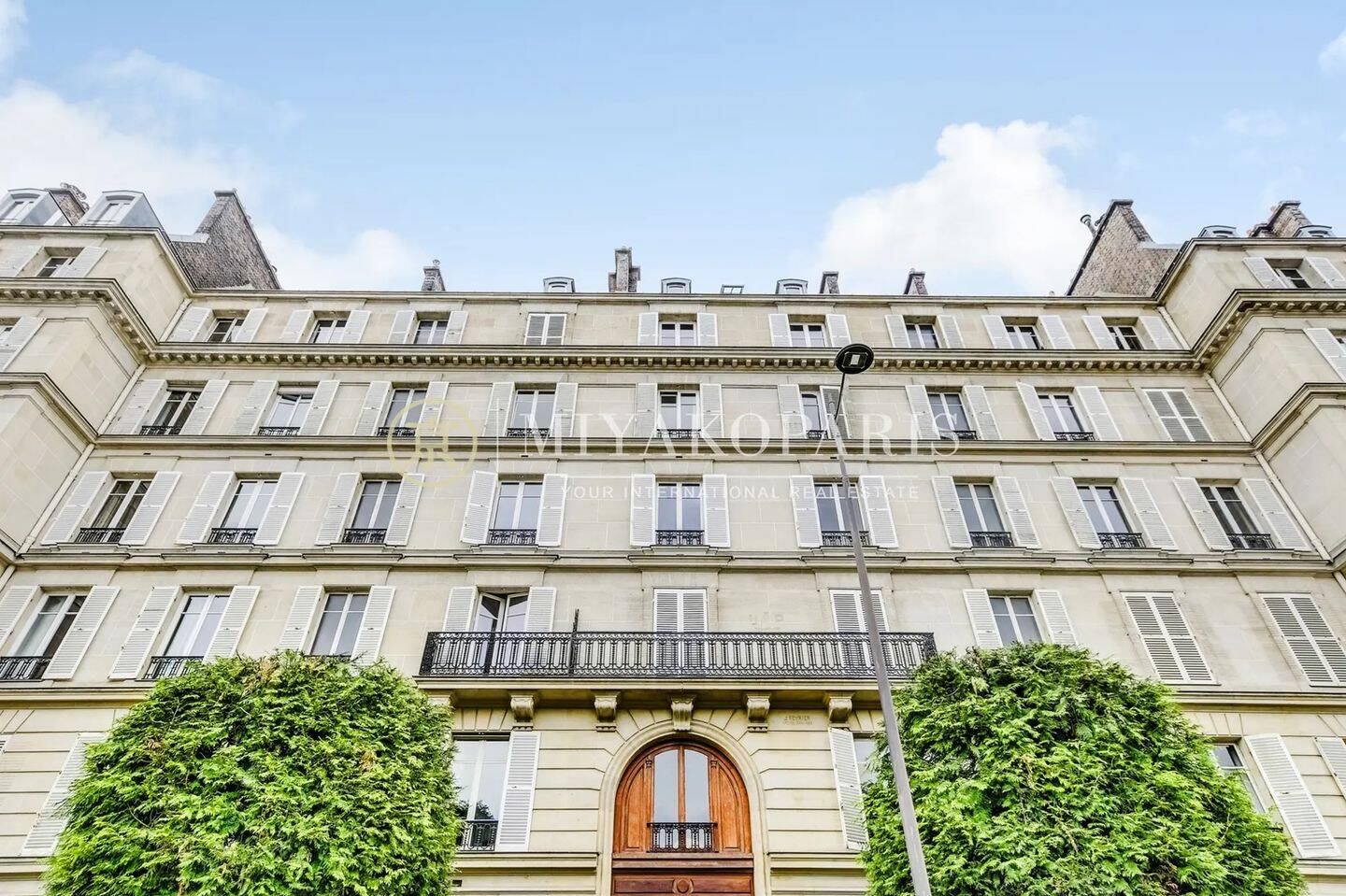 Appartement 4 pièces 81 m² · à Paris 7ème Arrondissement · 81 m² · 1 520 000 €