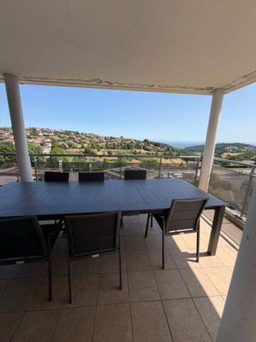 Appartement 4 pièces 76 m² · à Saint-Martin-en-Haut · 76 m² · 870 €/mois