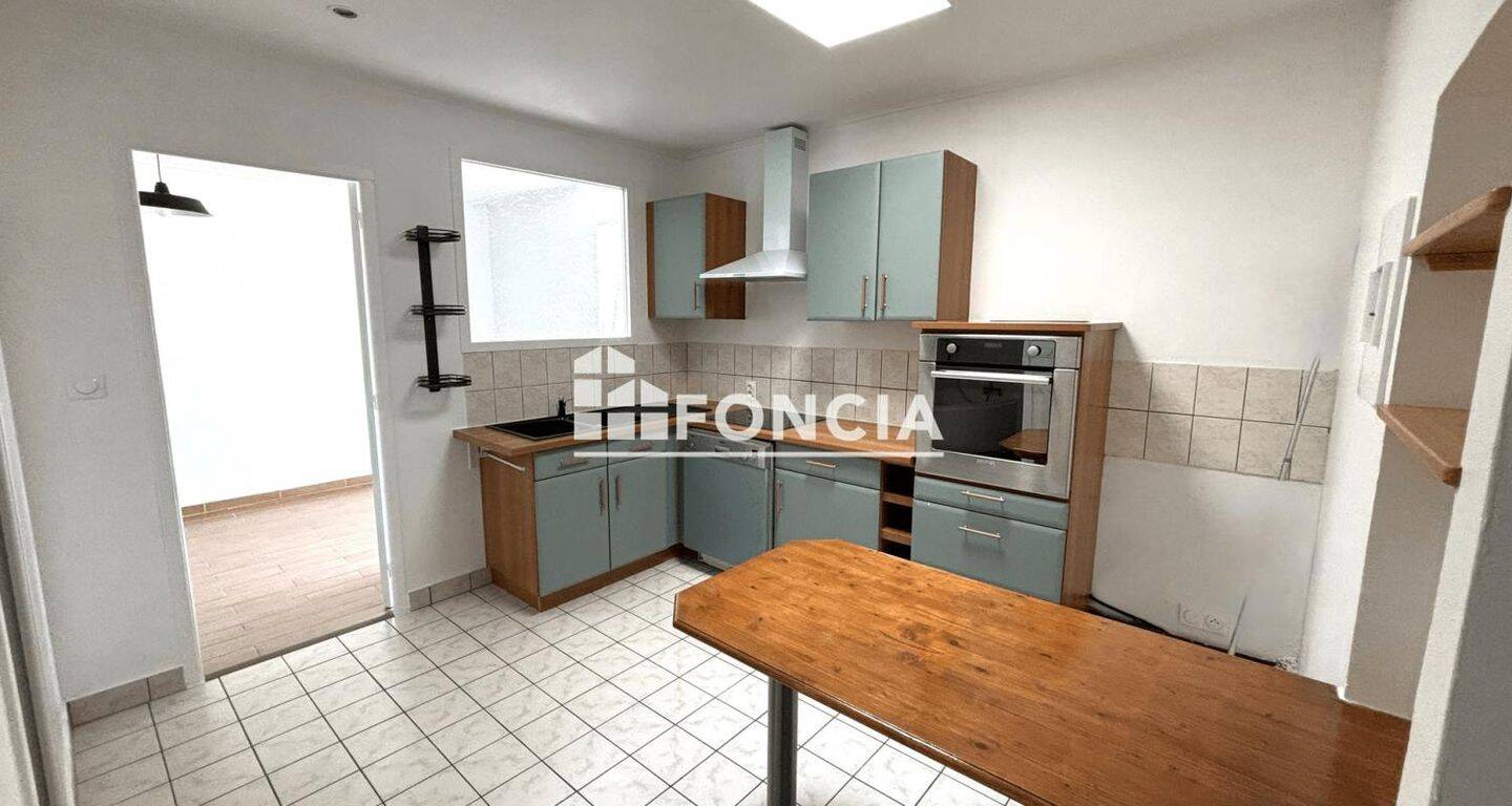 Appartement 3 pièces 84 m² · à Villefranche-sur-Saône · 84,2 m² · 755 €/mois