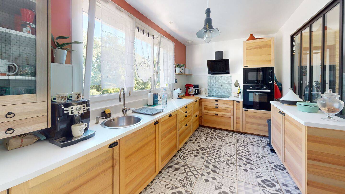 Maison 6 pièces 143 m² · à Dax · 143 m² · 285 000 €