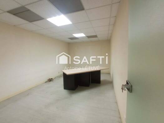 Local commercial à vendre 345 600 € 352 m² de surface de vente Saint Acheul Amiens 80090