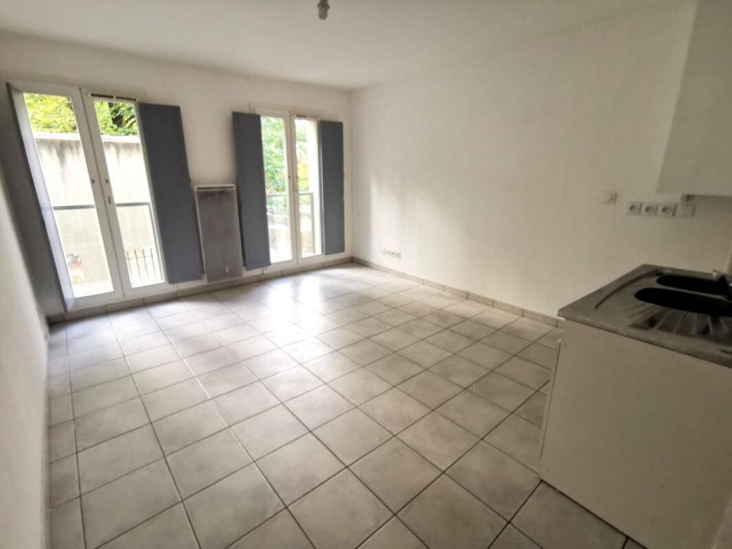 Appartement 1 pièce 23 m² · à Avignon · 23 m² · 327 €