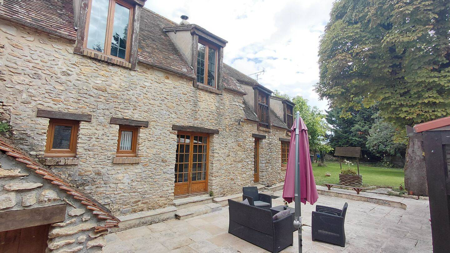 Maison 6 pièces 136 m² · à Dourdan · 136 m² · 435 000 €