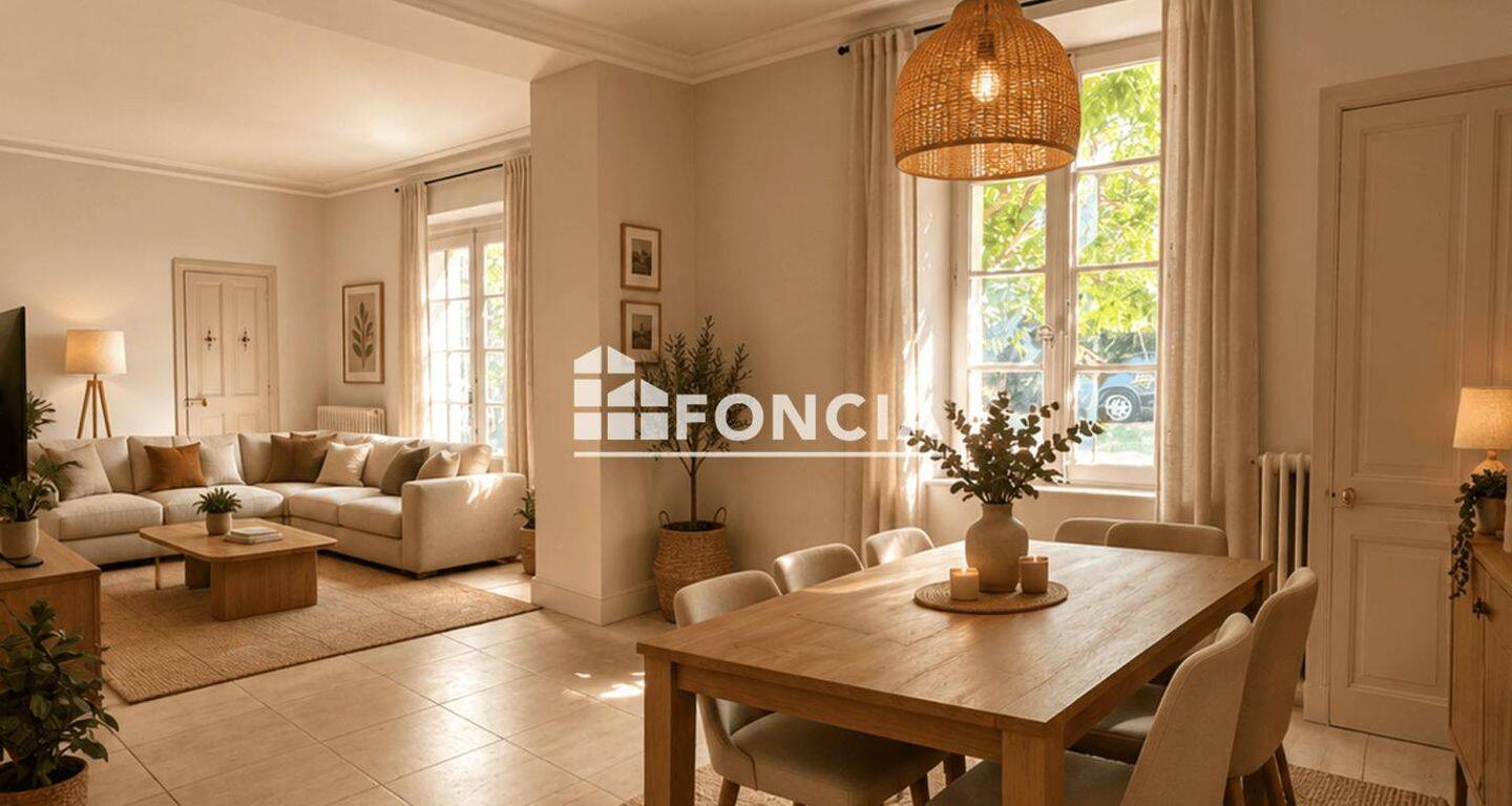 Maison 8 pièces 181 m² · à Avignon · 181 m² · 2 400 €/mois