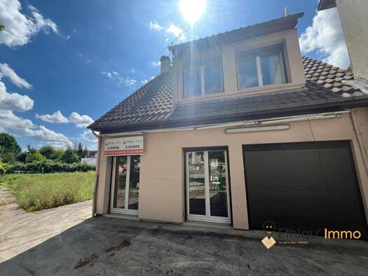 Maison à vendre 180 000 € 2 pièces 6 chambres 144 m² 1 200 m² de terrain Est Bar-sur-Aube 10200