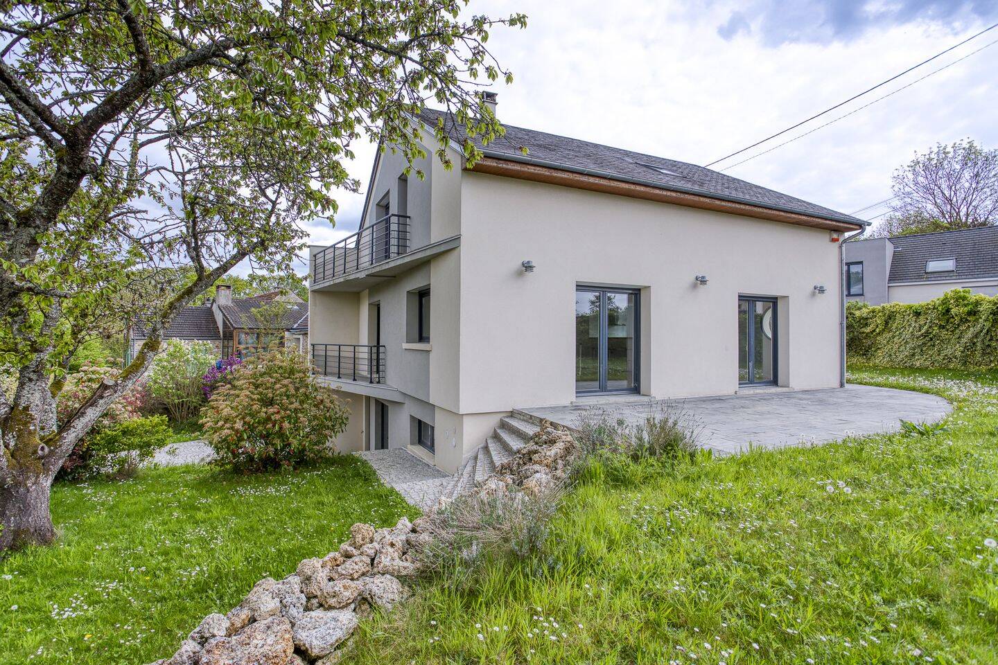 Maison 6 pièces 202 m² · à Les Mesnuls · 202 m² · 650 000 €