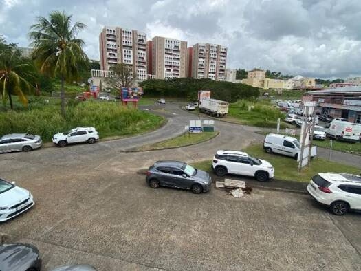 Entrepôt à louer 2 800 € 150 m² d'espace de stockage Fort-de-France 97200