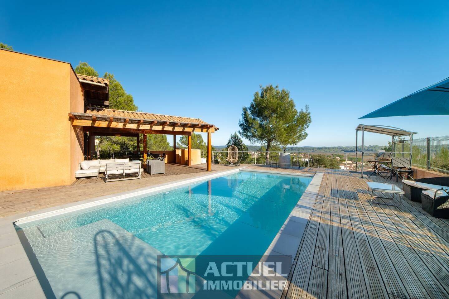Maison 7 pièces 172 m² · à Les Matelles · 172 m² · 2 800 €