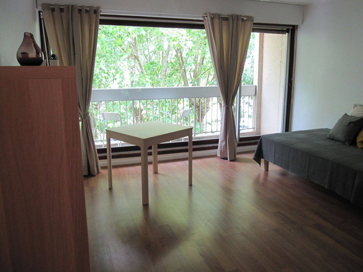 Appartement 1 pièce 25 m² · à Bordeaux · 25 m² · 696 €