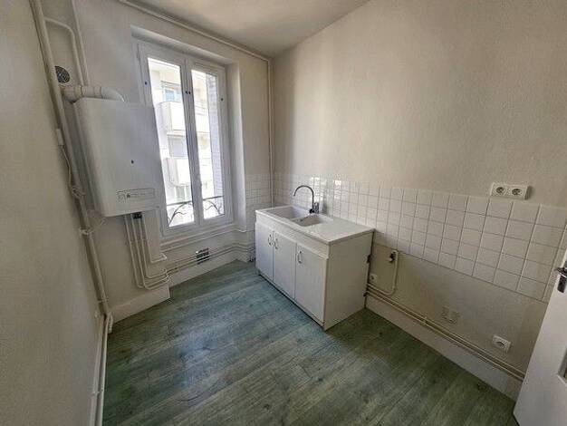 Appartement à louer 442 € 2 pièces 38 m² 2ème étage dès le 01/02/2026 Beaulieu Chamalières 63400