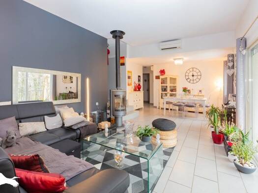 Maison à vendre 375 264 € 4 pièces 3 chambres 100 m² 968 m² de terrain Casse Martin L'Isle-Jourdain 32600