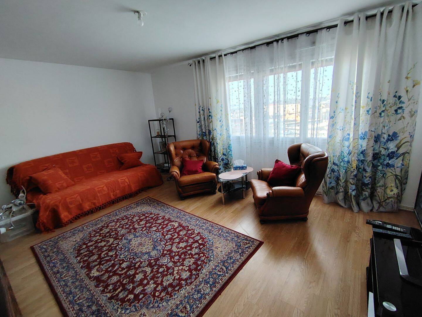Appartement 3 pièces 68 m² · à Sens · 67,6 m² · 90 000 €