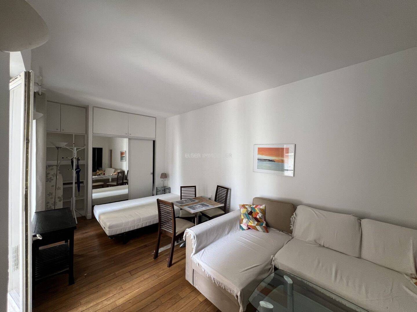 Appartement 1 pièce 29 m² · à Paris 1er Arrondissement · 28,5 m² · 1 606 €