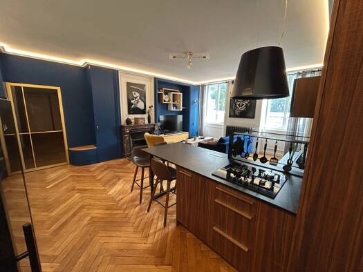 Appartement à vendre 189 000 € 3 pièces 2 chambres 72 m² Étage 2/5 Centre Tarare 69170