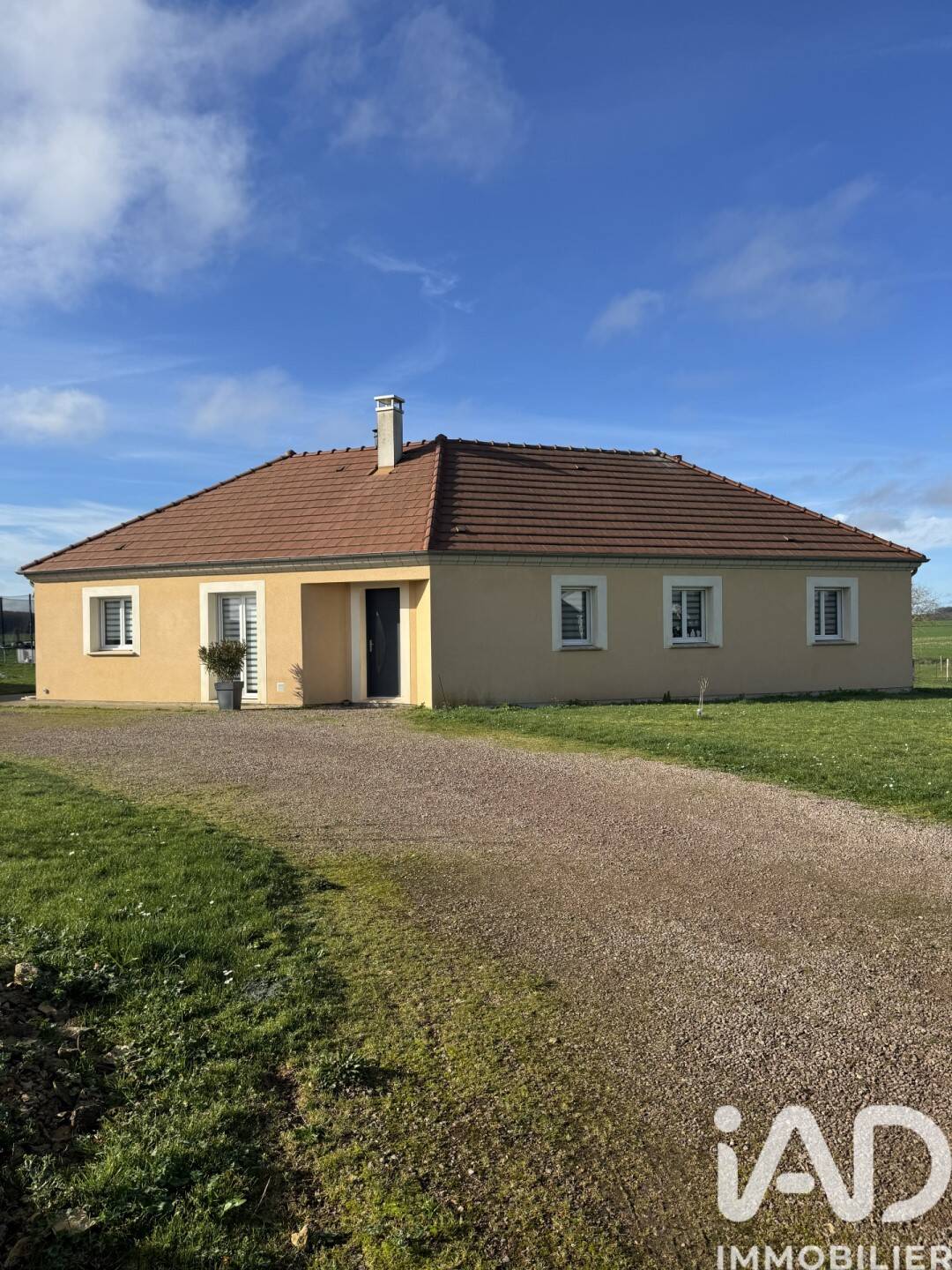 Maison 5 pièces 122 m² · à Étréchy · 122 m² · 199 990 €