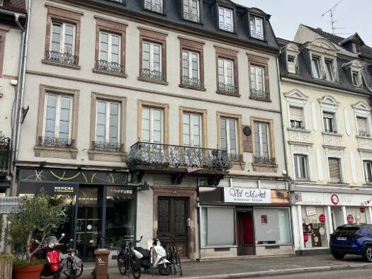 Appartement à louer 925 € 4 pièces 2 chambres 1er étage Colmar 68000