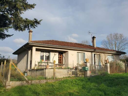 Maison de plain-pied à vendre 140 000 € 5 pièces 4 chambres 100 m² 1 100 m² de terrain Castres 81100
