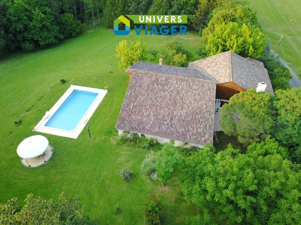 Maison 7 pièces 253 m² · à Grignols · 253 m² · 127 300 €