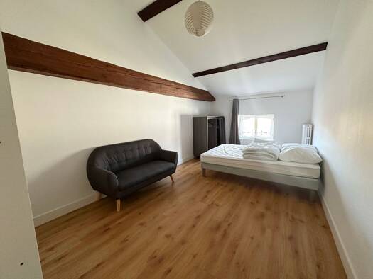 Appartement à louer 720 € 2 pièces 1 chambre 54 m² Étage 3/3 Centre Ville Bourg-en-Bresse 01000
