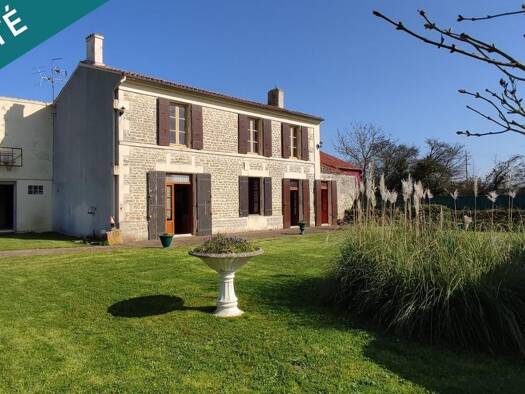 Maison à vendre 150 000 € 6 pièces 5 chambres 131 m² 3 298 m² de terrain Breuil-la-Réorte 17700