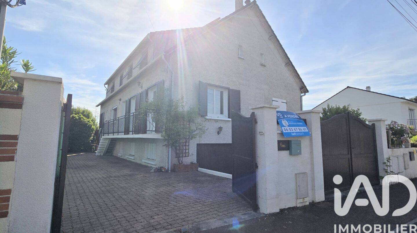Maison 6 pièces 153 m² · à Saint-Jean-le-Blanc · 153 m² · 260 000 €