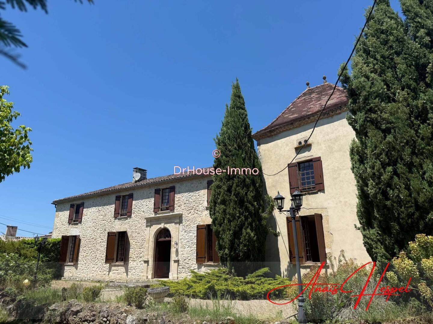 Maison 8 pièces 350 m² · à Monségur · 350 m² · 295 000 €