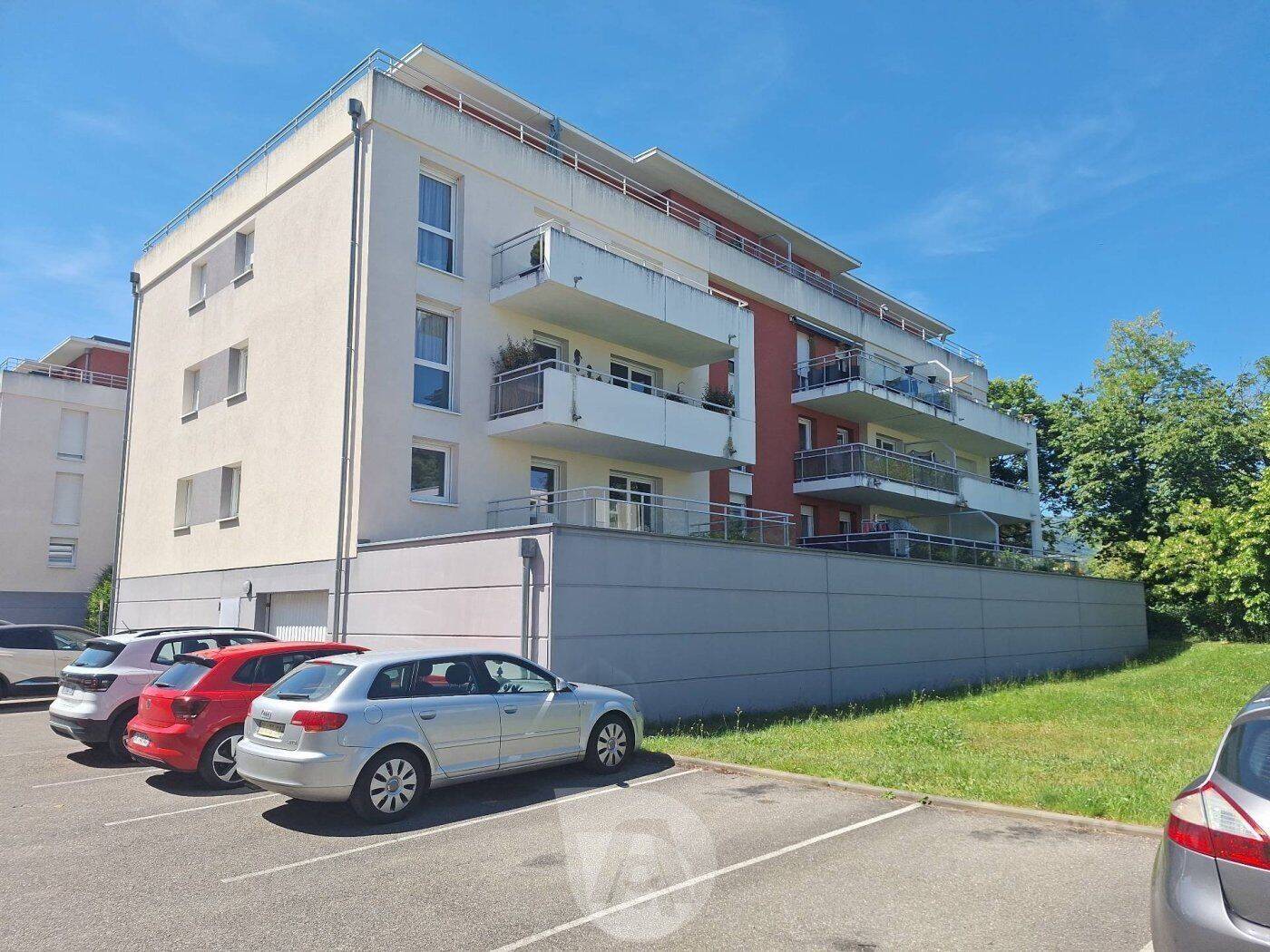 Appartement 3 pièces 68 m² · à Cernay · 67,6 m² · 175 000 €